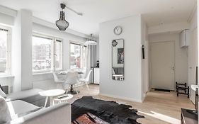 Cozy 1Br City Centre Home With Free Parking